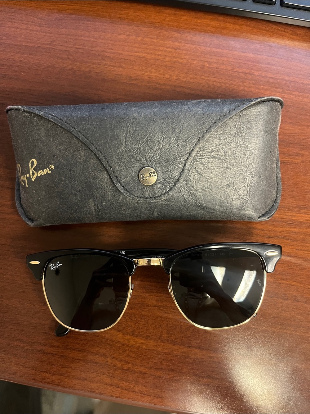 Ray-Ban Clubmaster Sunglasses Black and Gold (unisex - includes case)